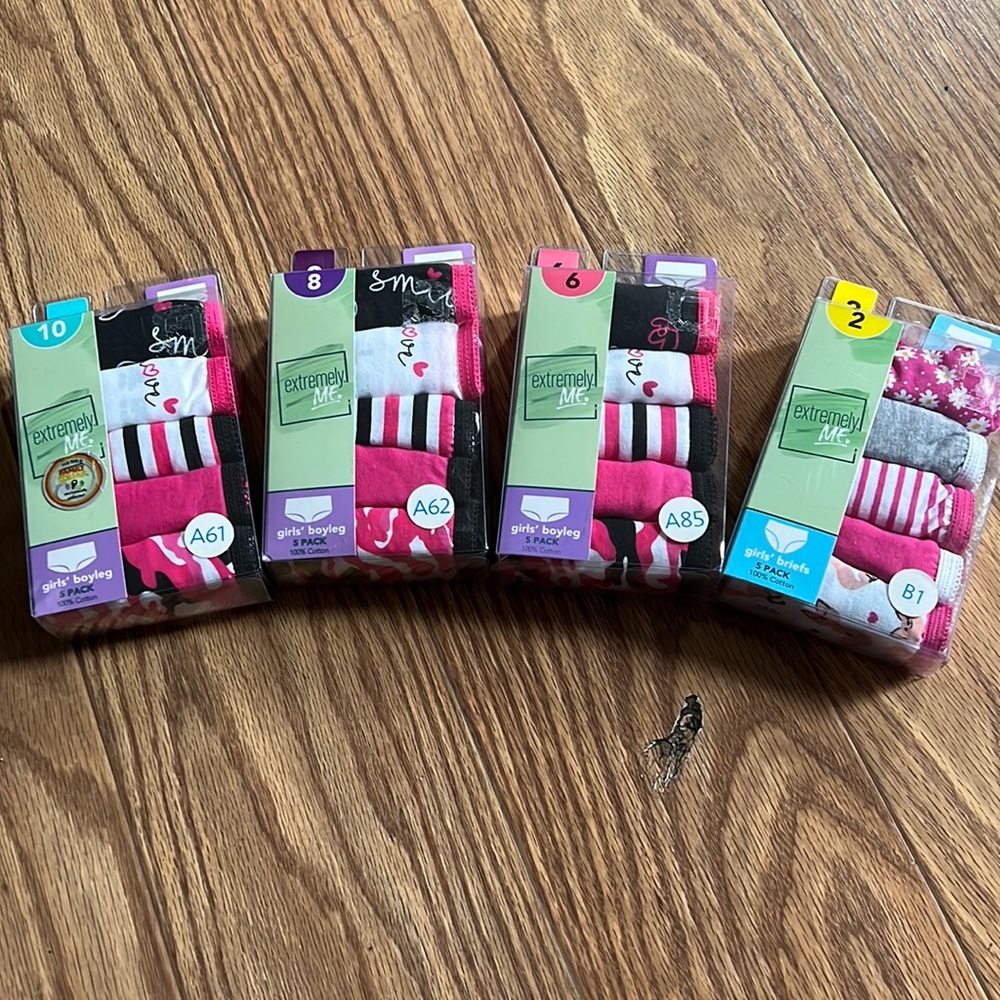 COPY - COPY - Girls panties 5 packs diffrent sizes to choose from the price is …